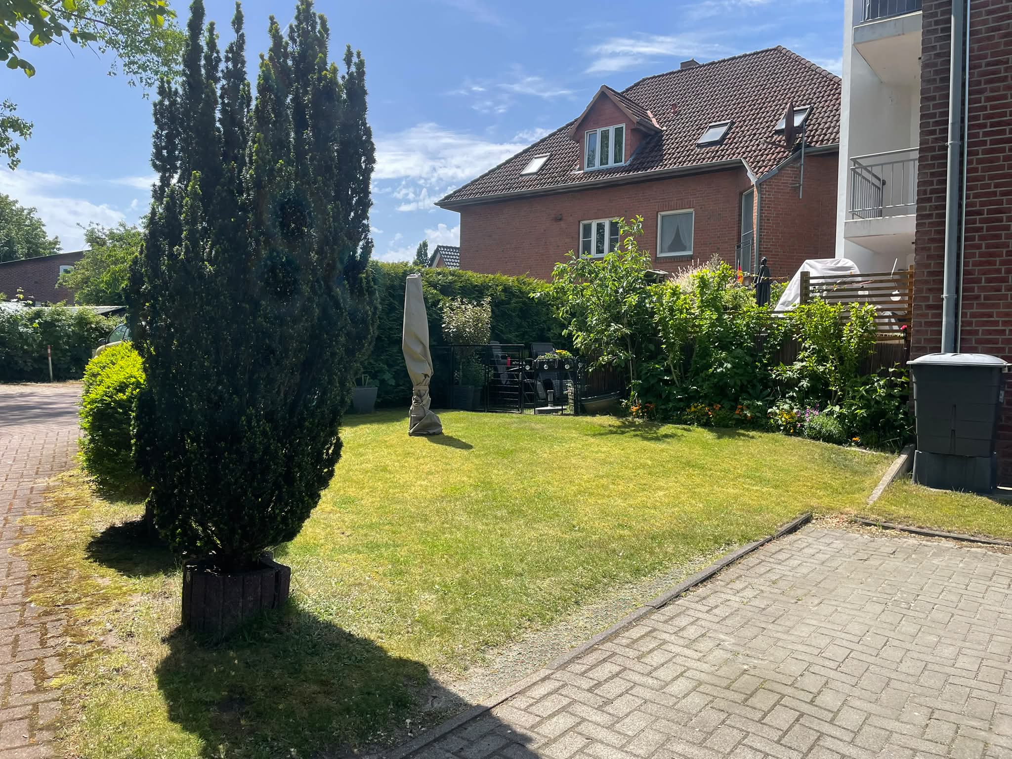 Gepflegte Kapitalanlage mit 6 Wohneinheiten in massiver Bauweise