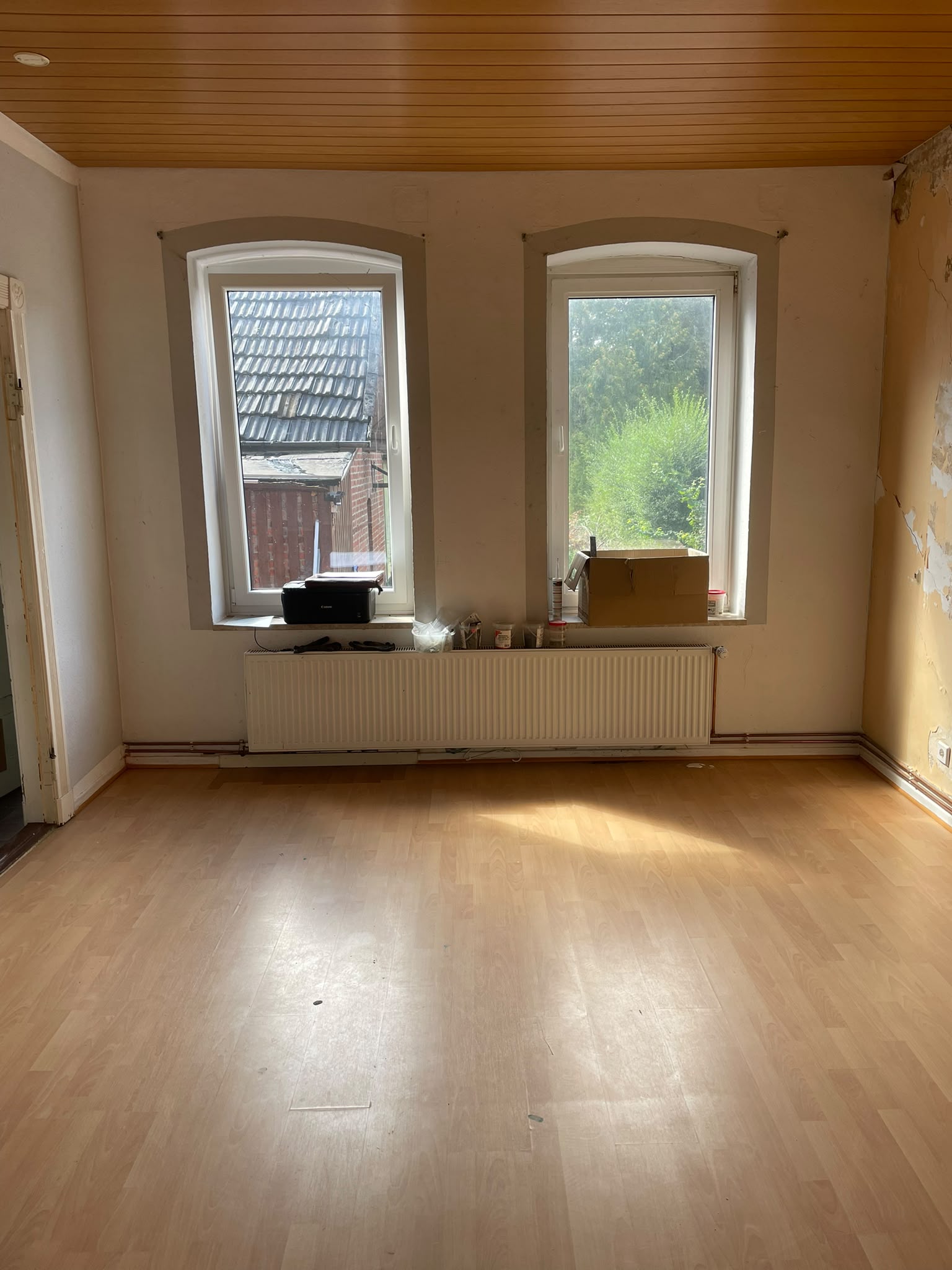 Grundstück mit Altbestand - Einfamilienhaus & Nebengebäude – ideal für Neubau oder Kernsanierung