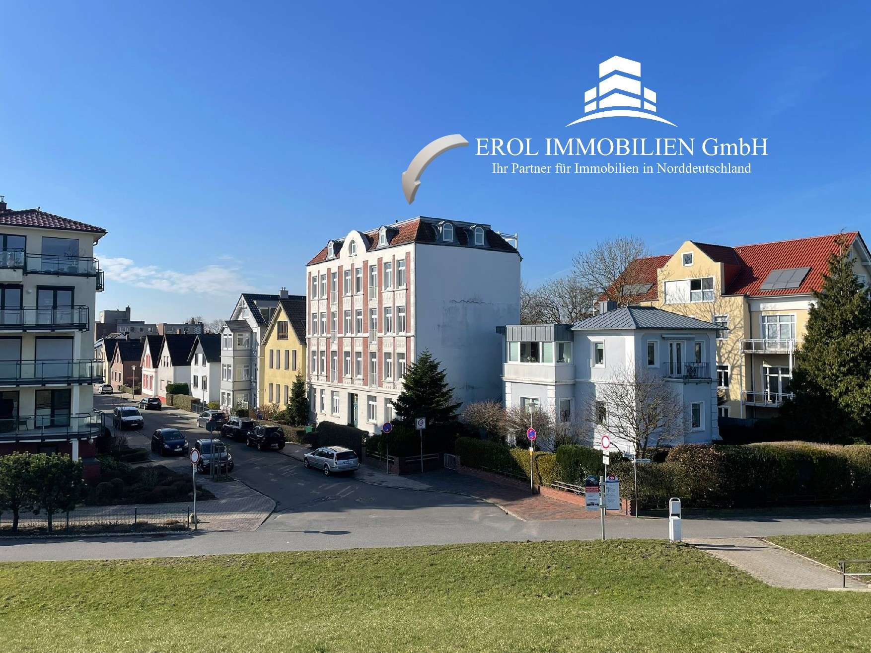 Dachgeschoss-Idylle: Kugelbake als malerischer Ausblick