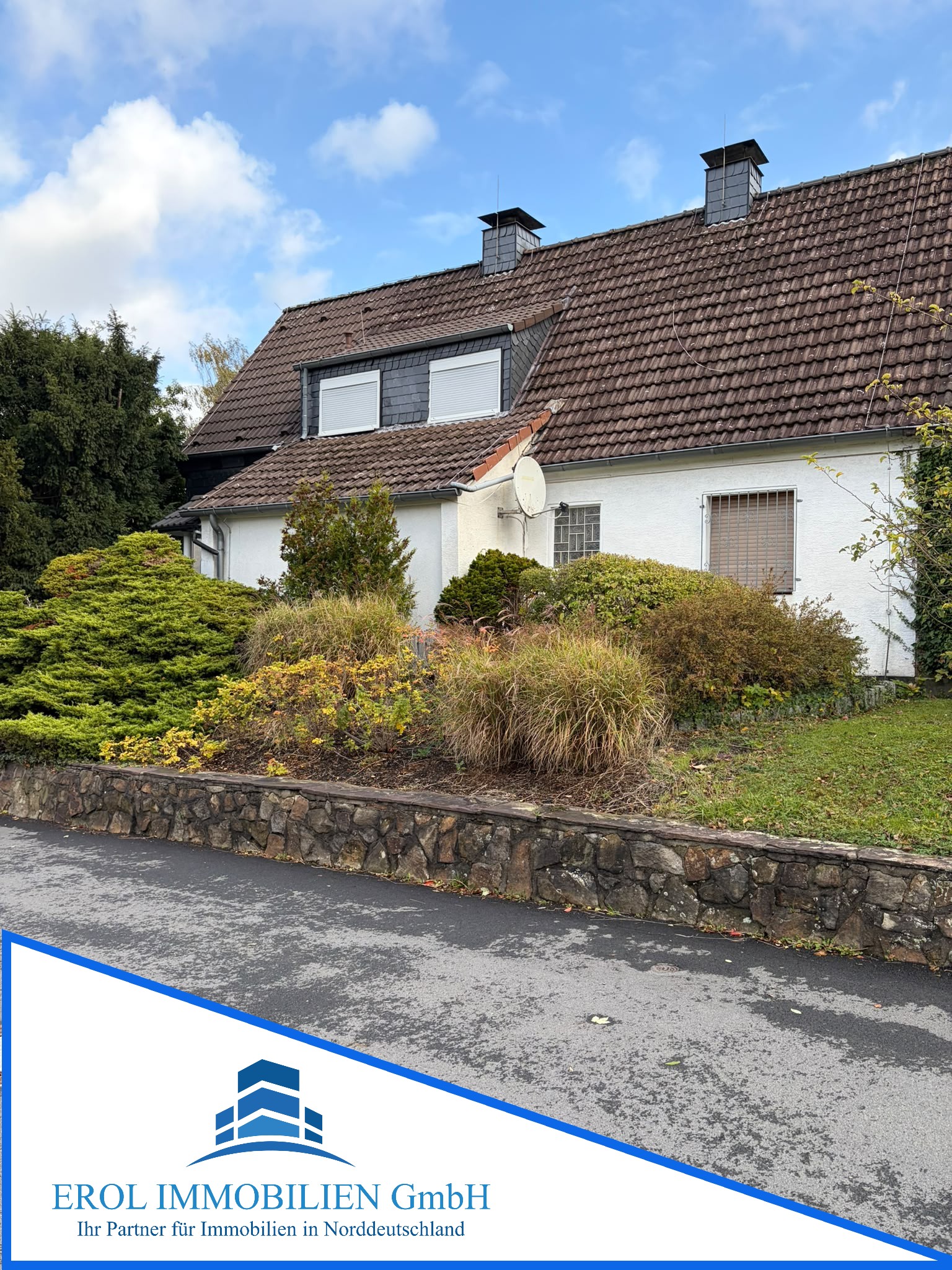 Einfamilienhaus mit Baugrundstück in begehrter Lage