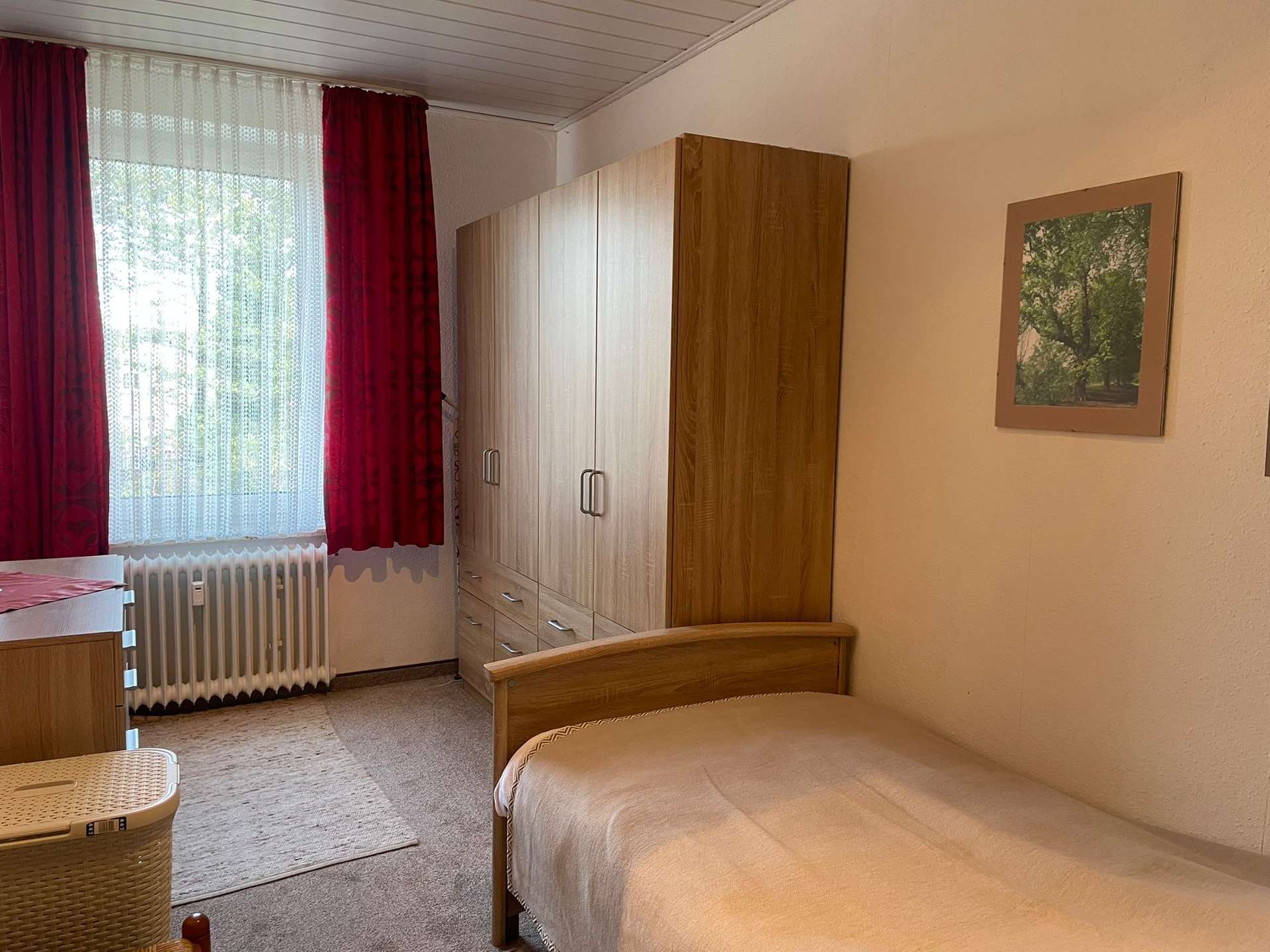 Schlafzimmer 1